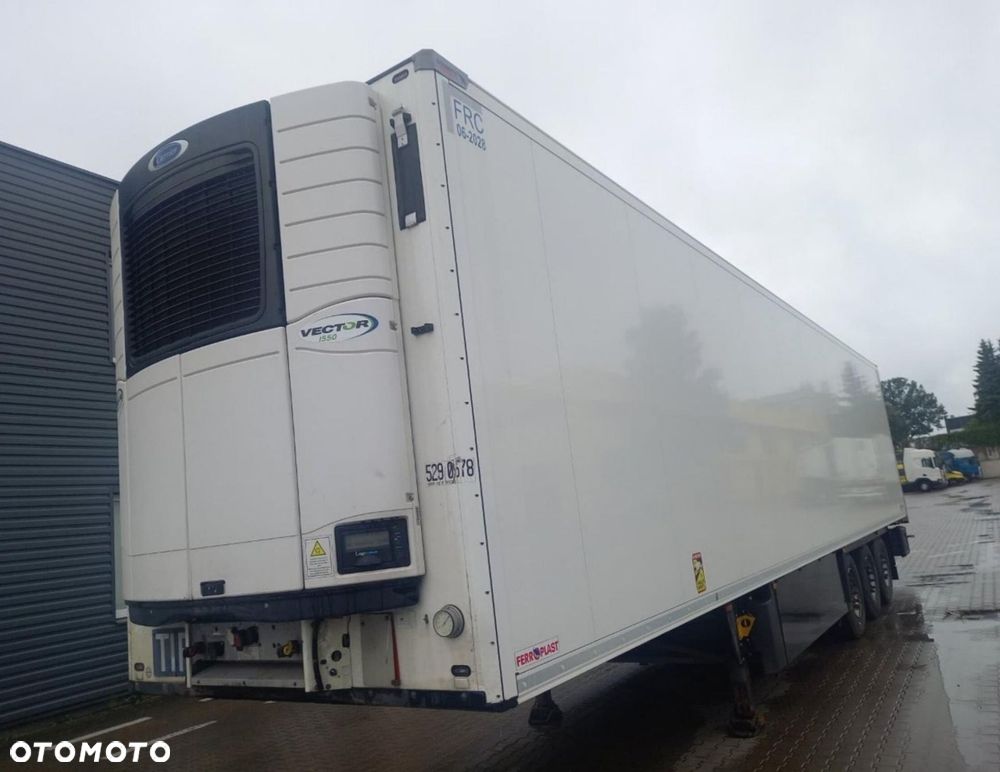 Schmitz Cargobull SKO FP 45 Carrier Vector 1550 - 3