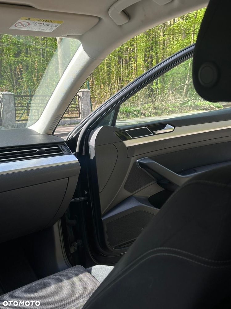 Volkswagen Passat 2.0 TDI (BlueMotion Technology) Highline - 11