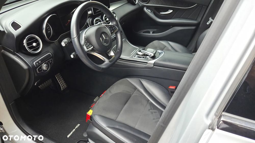 Mercedes-Benz GLC 250 4Matic 9G-TRONIC AMG Line - 8
