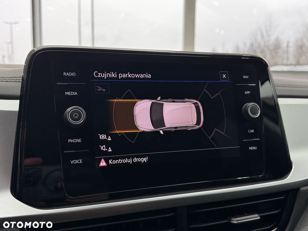 Volkswagen T-Roc 1.0 TSI Life - 37