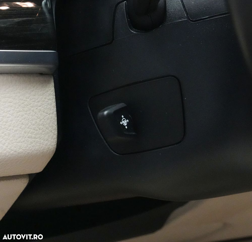 BMW Seria 5 520d xDrive - 23