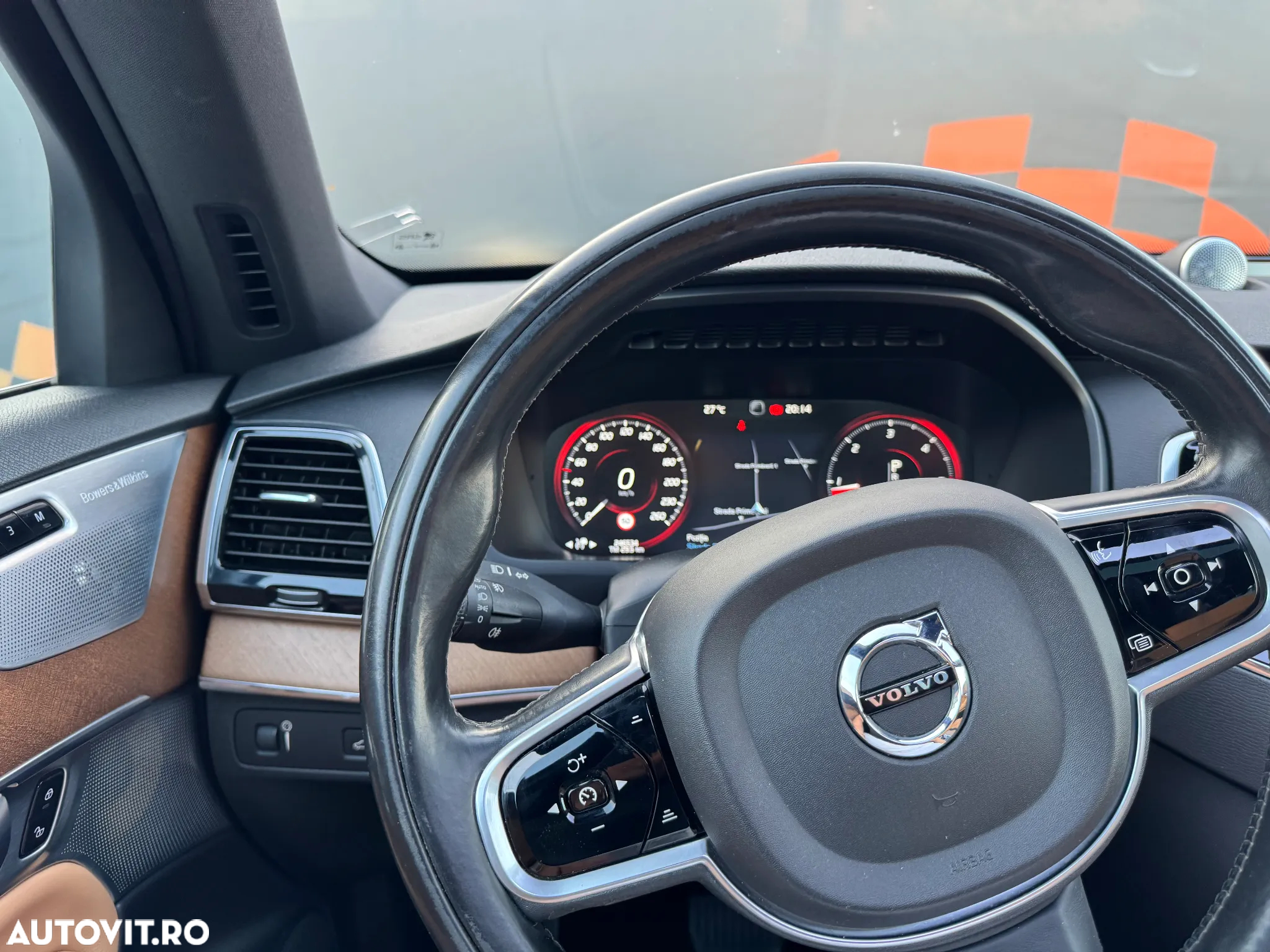 Volvo XC 90 D5 AWD Geartronic Inscription - 12