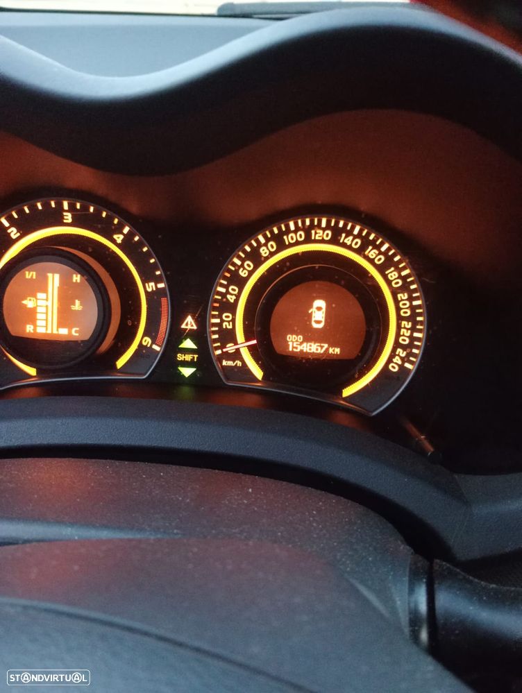 Toyota Auris 1.4 D-4D - 7