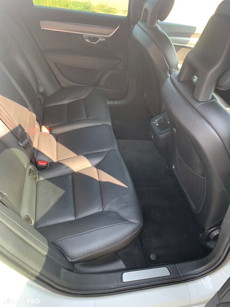 Volvo V90 D4 Inscription - 4
