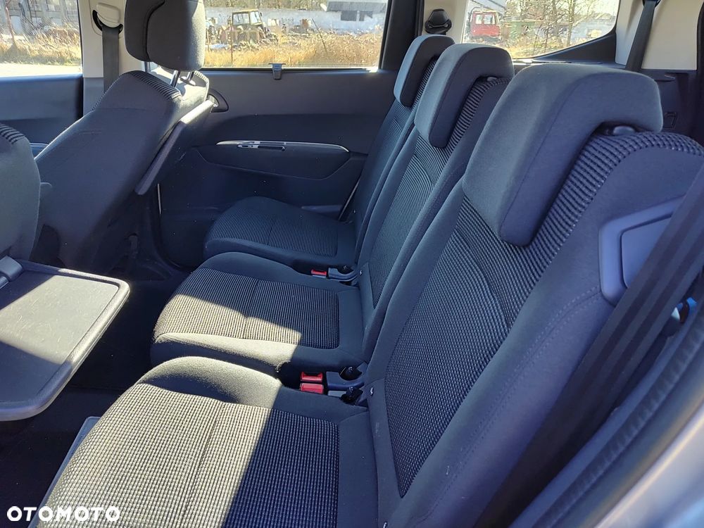 Peugeot 5008 1.6 THP Active 7os - 10