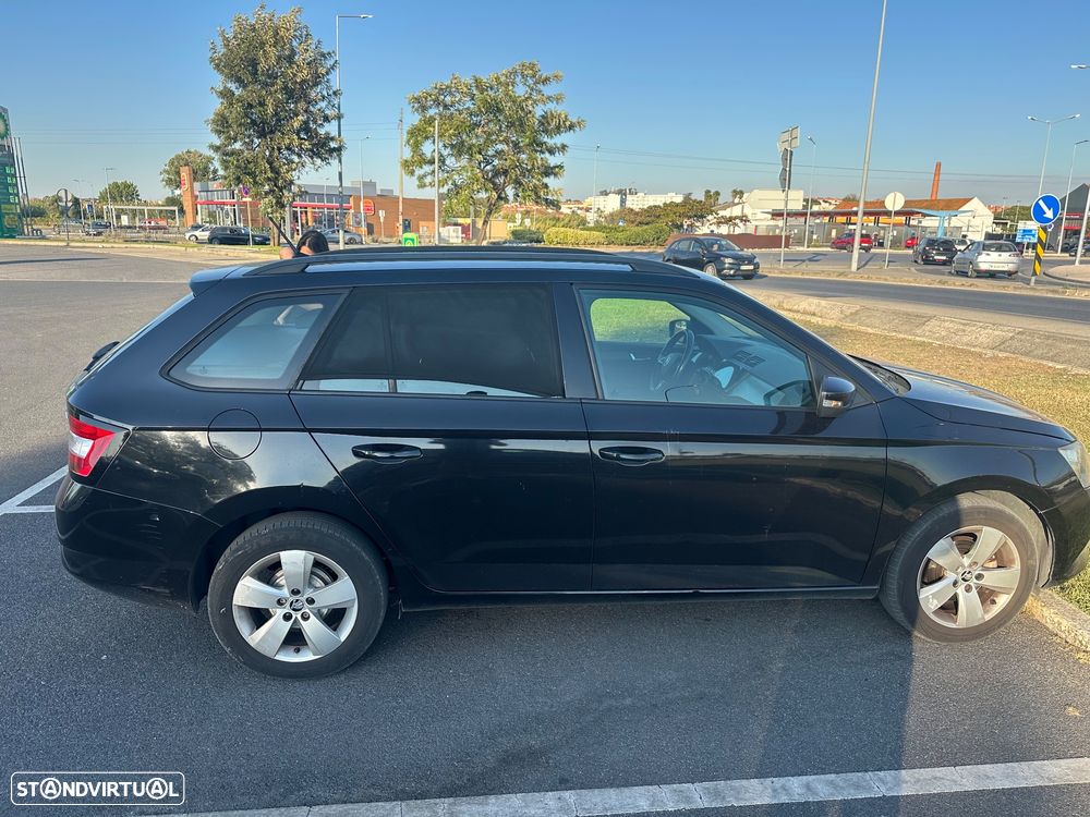 Skoda Fabia Break 1.0 Ambition - 2
