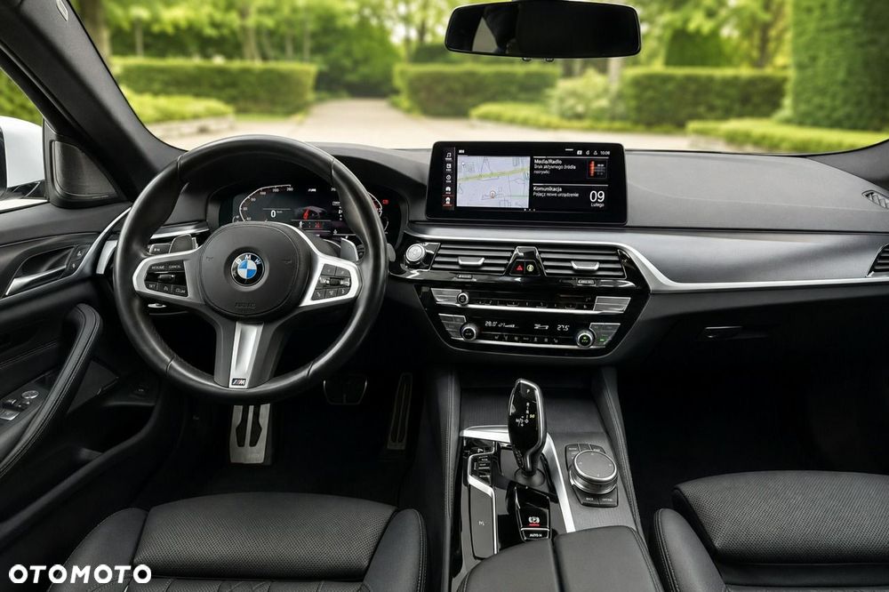 BMW Seria 5 530i xDrive mHEV M Sport sport - 6