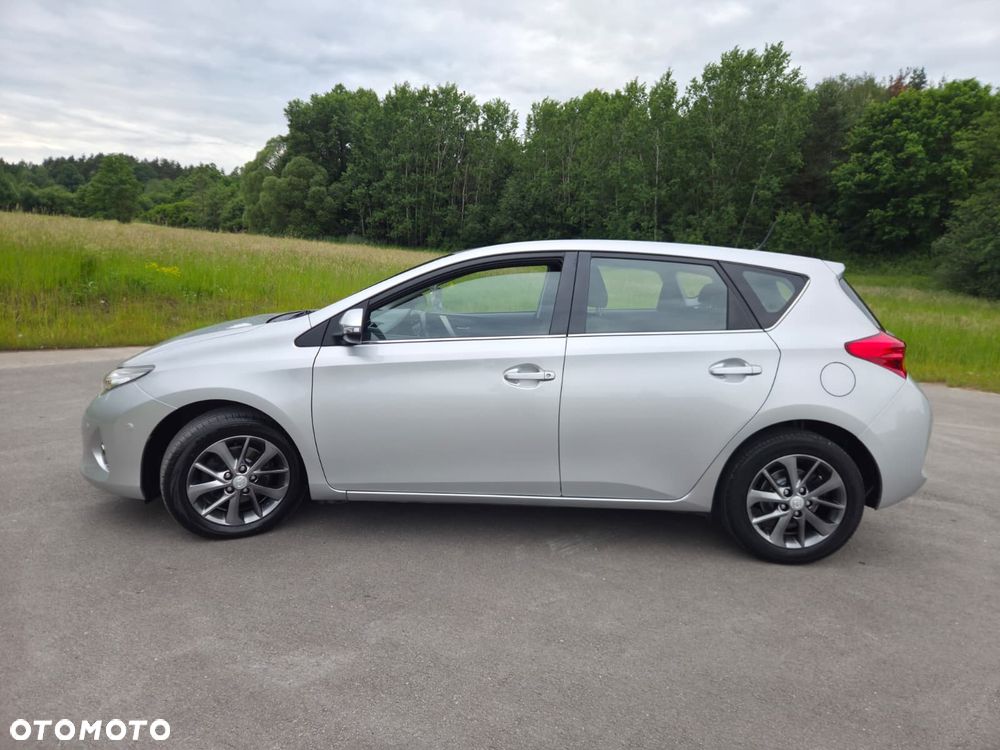 Toyota Auris 1.6 Valvematic Life - 10