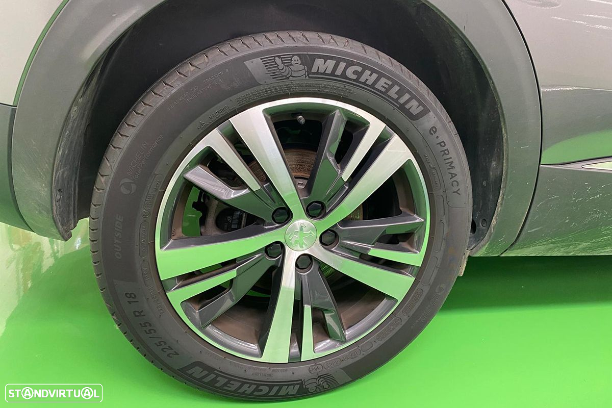 Peugeot 3008 1.2 PureTech Allure Pack - 5