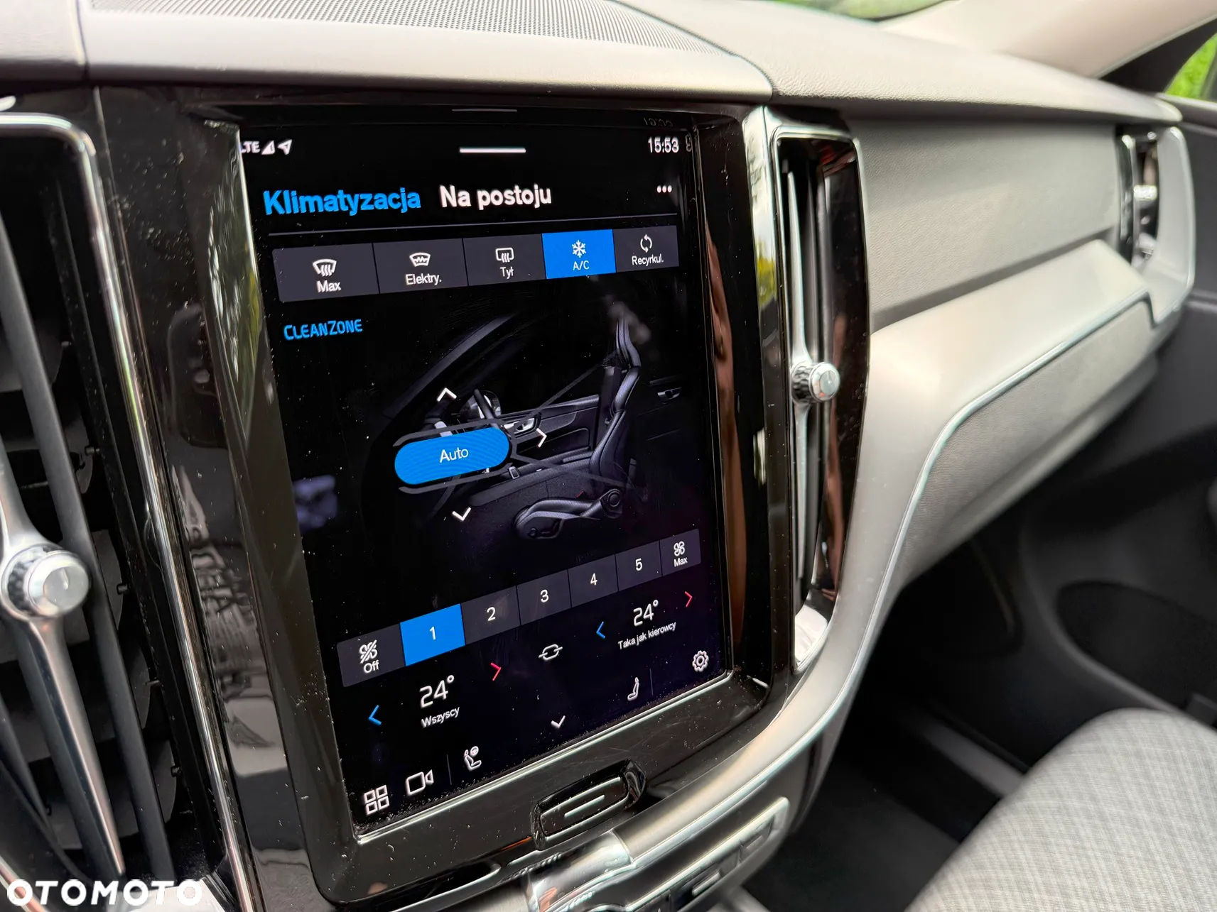 Volvo XC 60 D4 AWD Momentum - 37