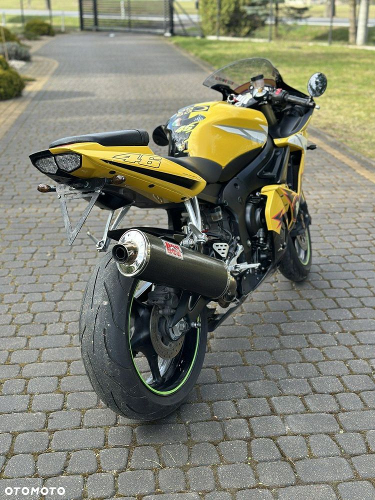 Yamaha R6 - 3