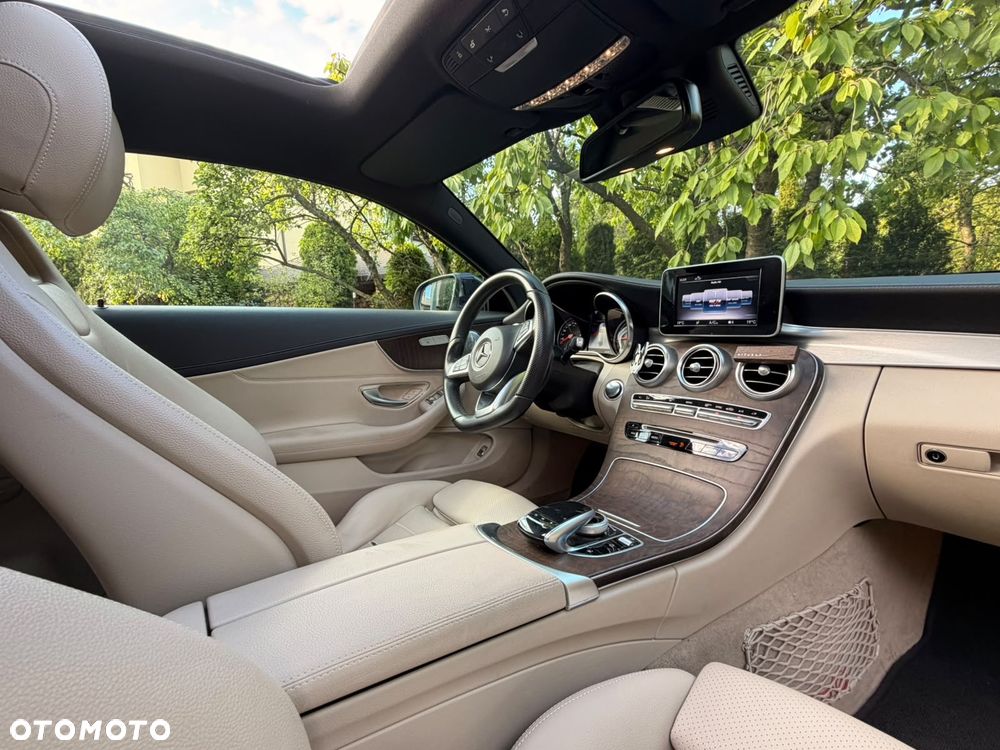 Mercedes-Benz Klasa C 200 4-Matic 9G-Tronic - 15