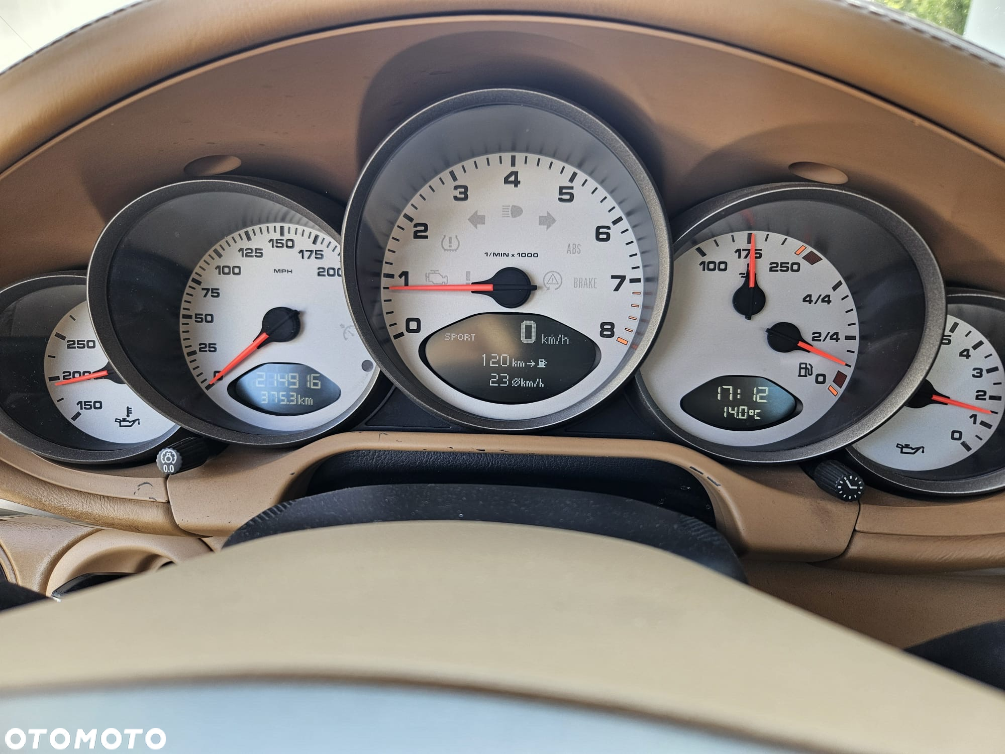 Porsche 911 Carrera 4S - 36