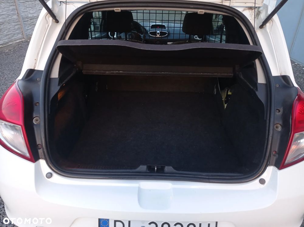 Renault Clio - 15