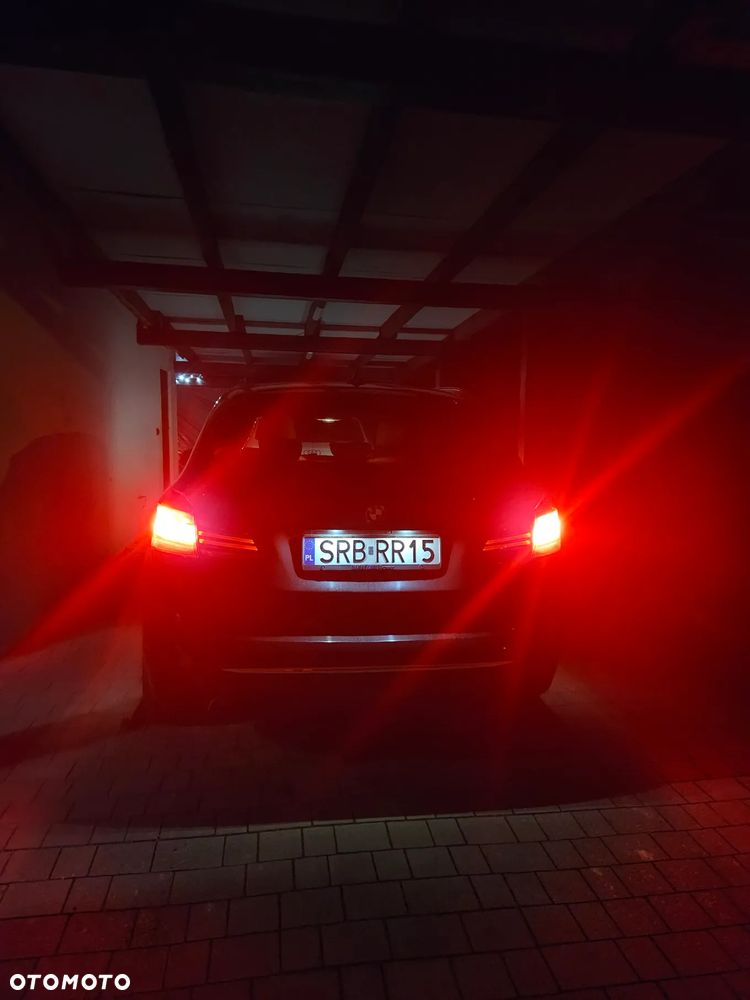 BMW Seria 2 218d Luxury Line - 18