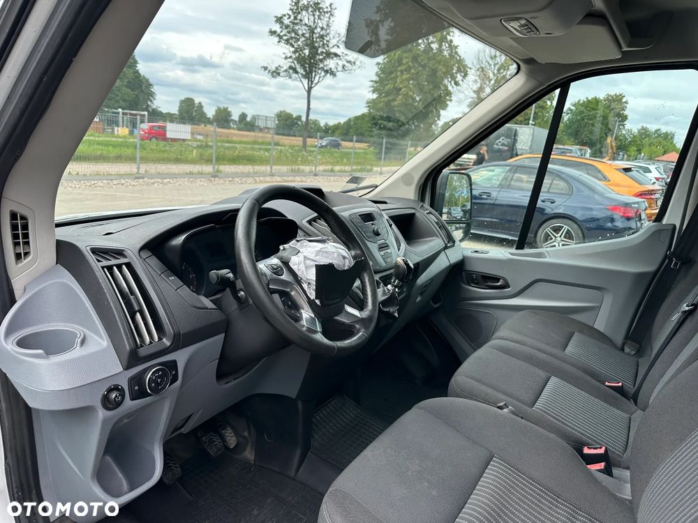 Ford Transit - 8