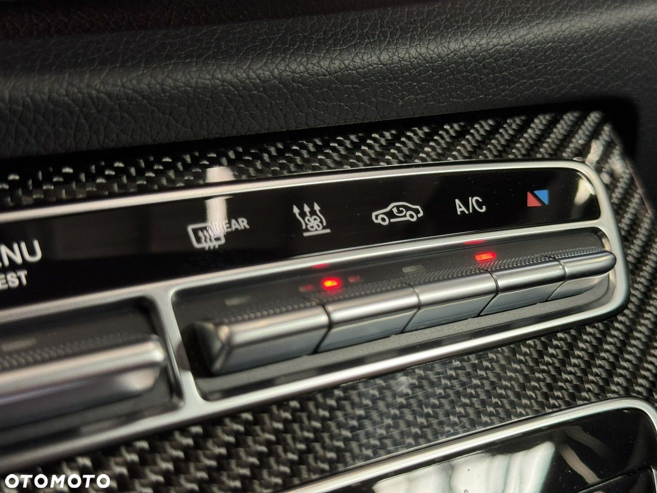 Mercedes-Benz Klasa E AMG 63 4Matic AMG Speedshift 9G-MCT - 35