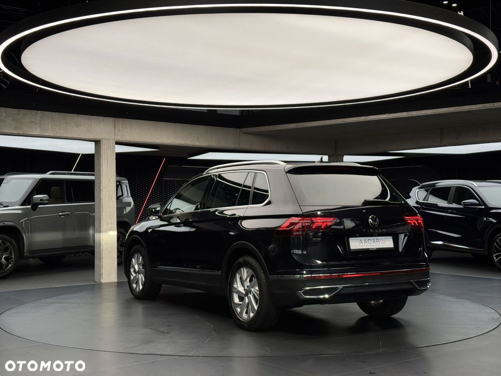 Volkswagen Tiguan 1.5 eTSI Elegance DSG - 4