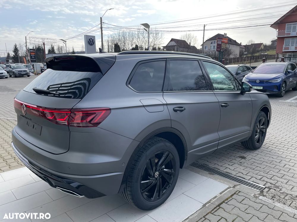 Volkswagen Touareg - 4