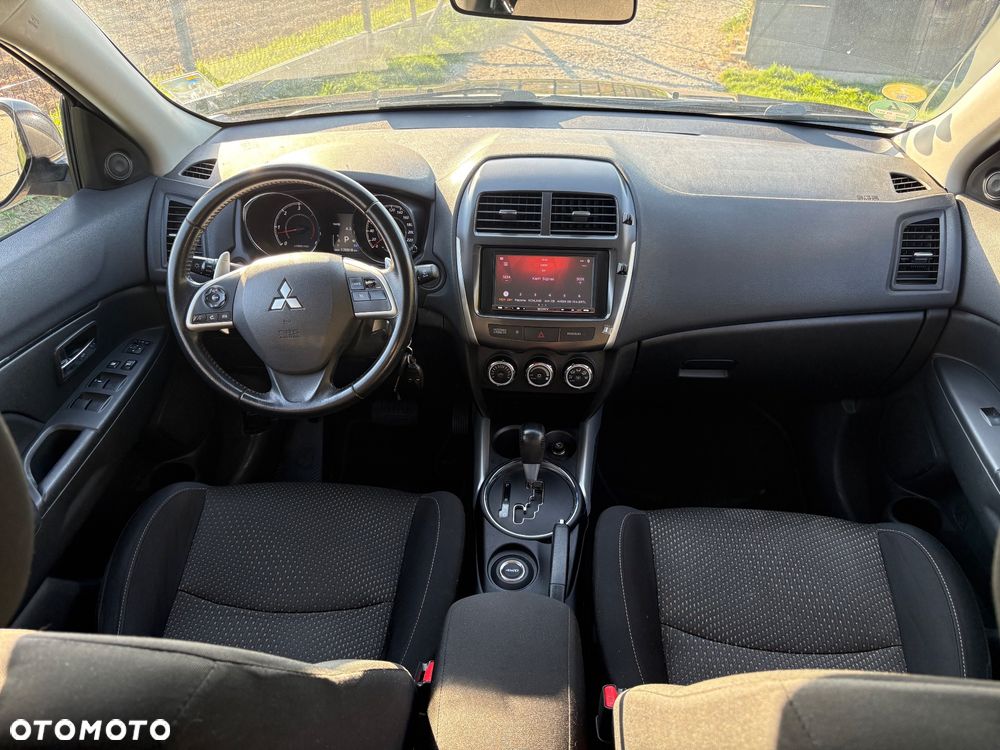 Mitsubishi ASX - 10