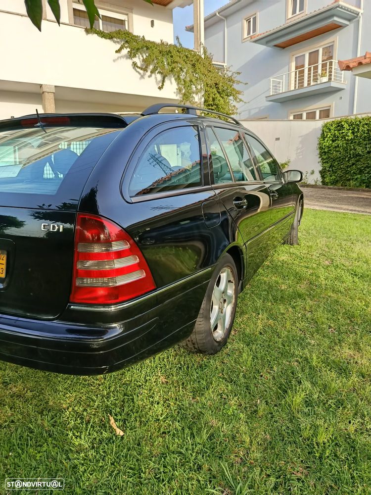 Mercedes-Benz C 220 T CDI Avantgarde - 2