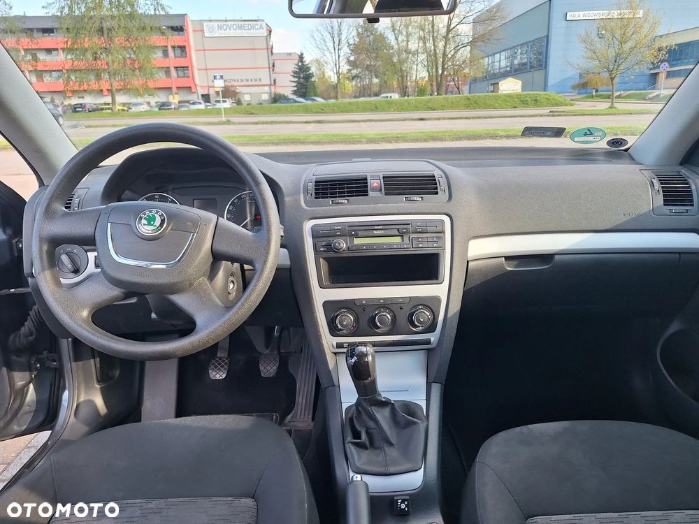 Skoda Octavia 1.6 Combi Ambiente - 7