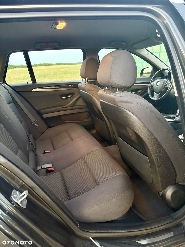 BMW Seria 5 520d Luxury Line - 15