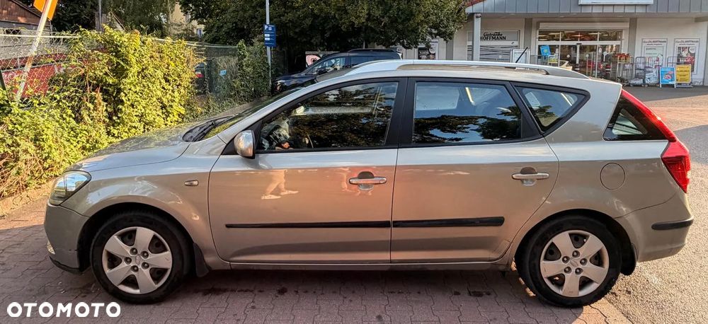 Kia Ceed - 6