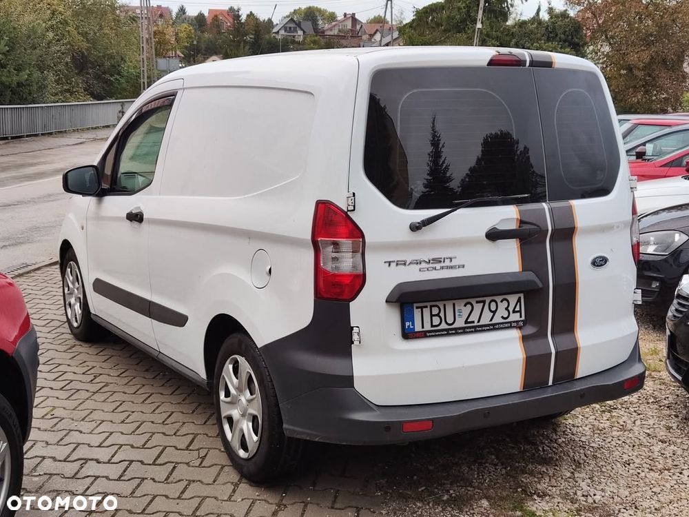 Ford Transit Courier Ambiente - 4