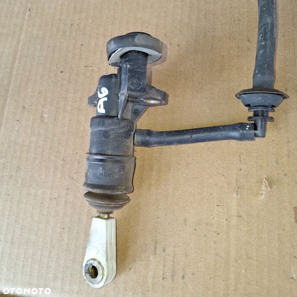 POMPA POMPKA SPRZEGLA AUDI A6 C5 PASSAT A4  8E1721401 - 7