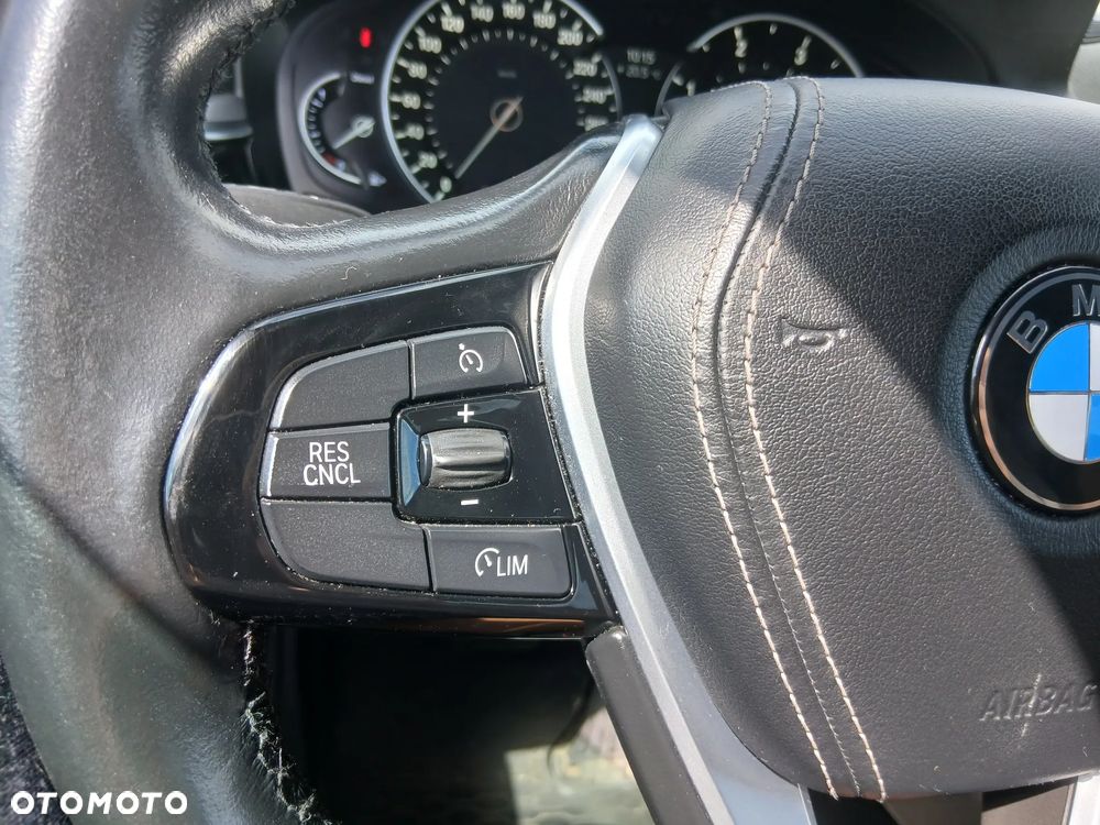 BMW Seria 5 520d Luxury Line - 19