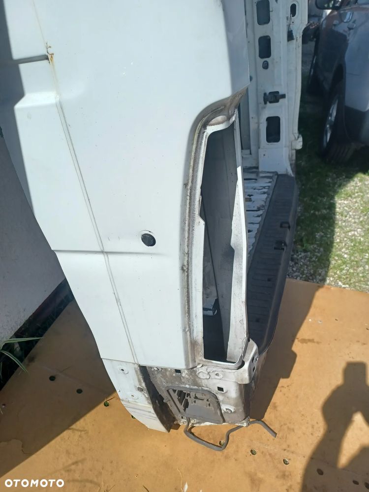 ĆWIARTKA PAS TYLNIN RENAULT MASTER III - 3