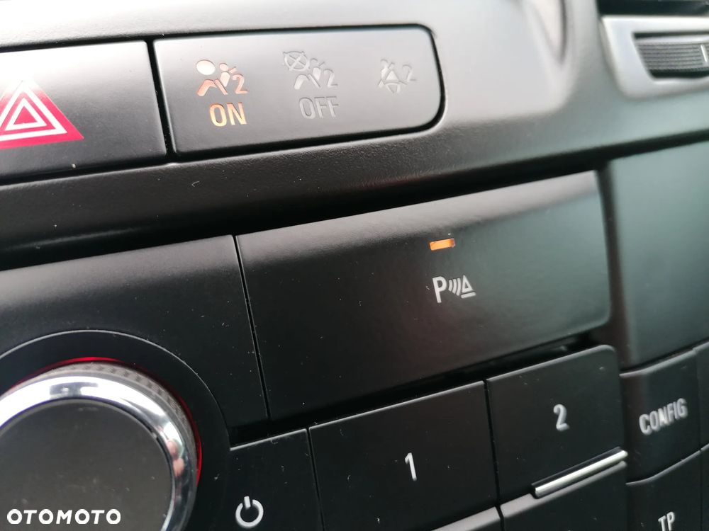 Opel Insignia 1.8 Cosmo - 27