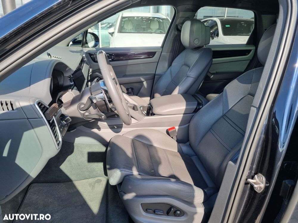 Porsche Cayenne E-Hybrid Tiptronic S - 17