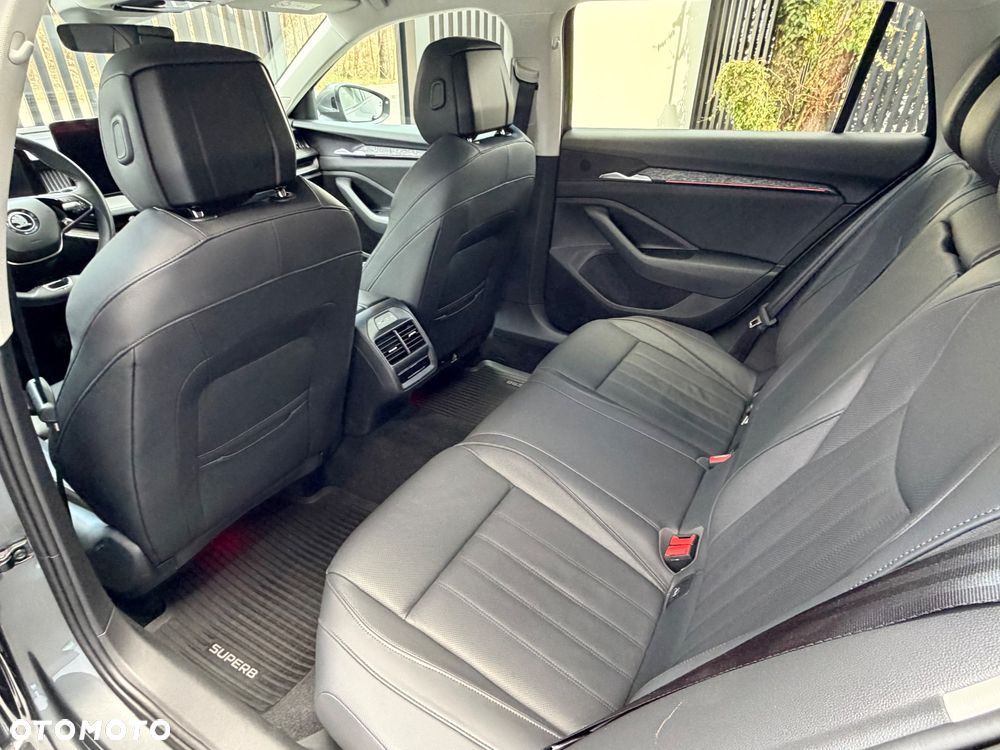 Skoda Superb 1.5 TSI L&K DSG - 17