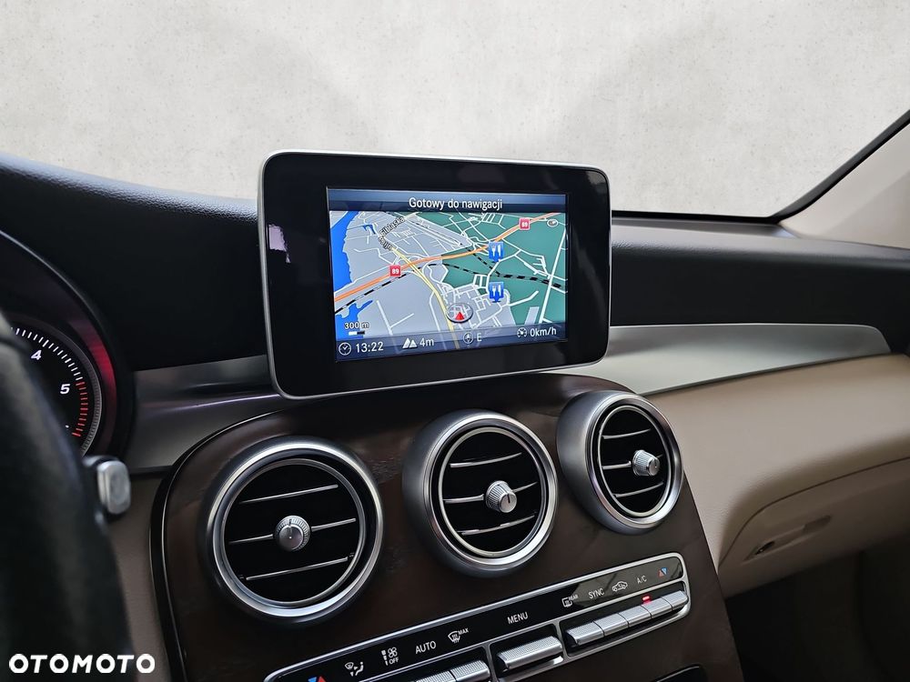 Mercedes-Benz GLC 220 d 4-Matic - 17