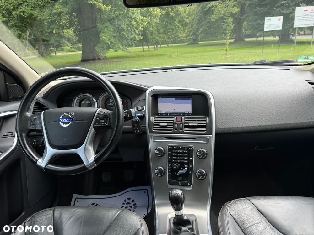 Volvo XC 60 D4 Summum - 8
