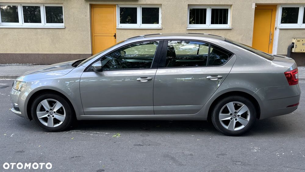 Skoda Octavia 1.6 TDI Ambition - 4