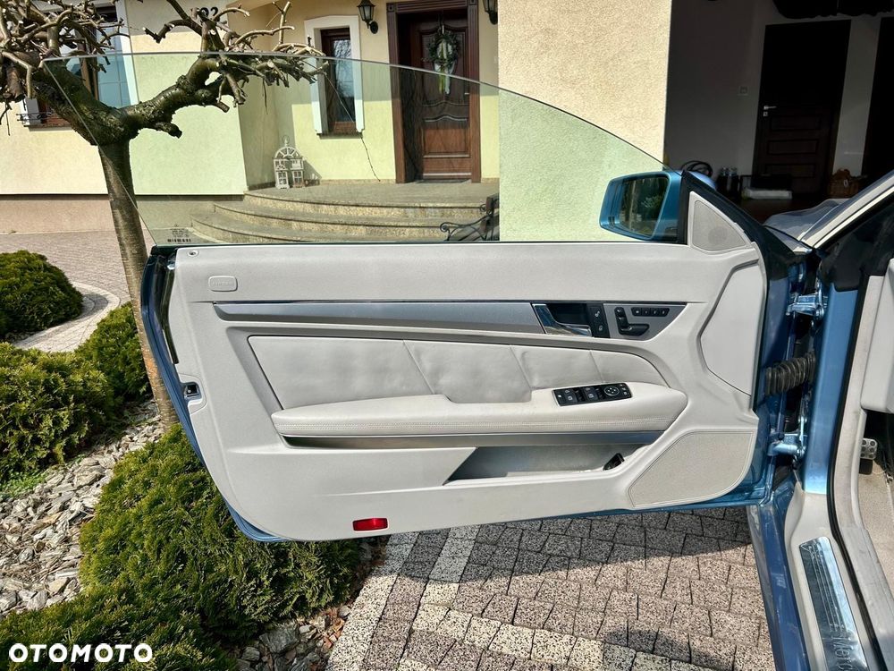 Mercedes-Benz Klasa E 350 CDI BlueEff - 14