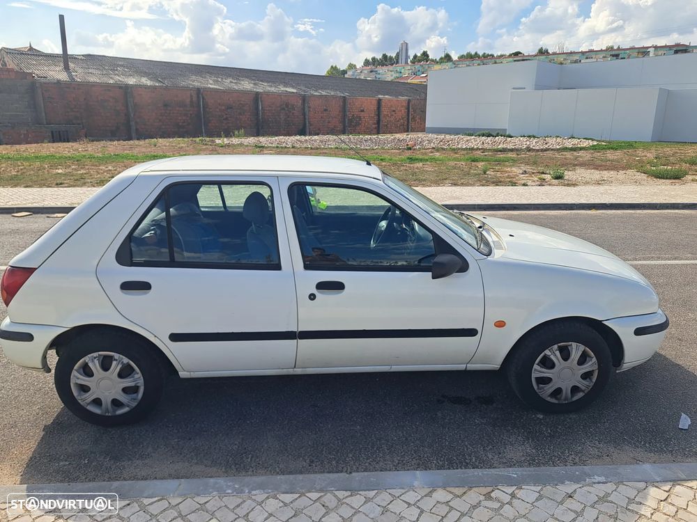 Mazda 121 1.25 - 15