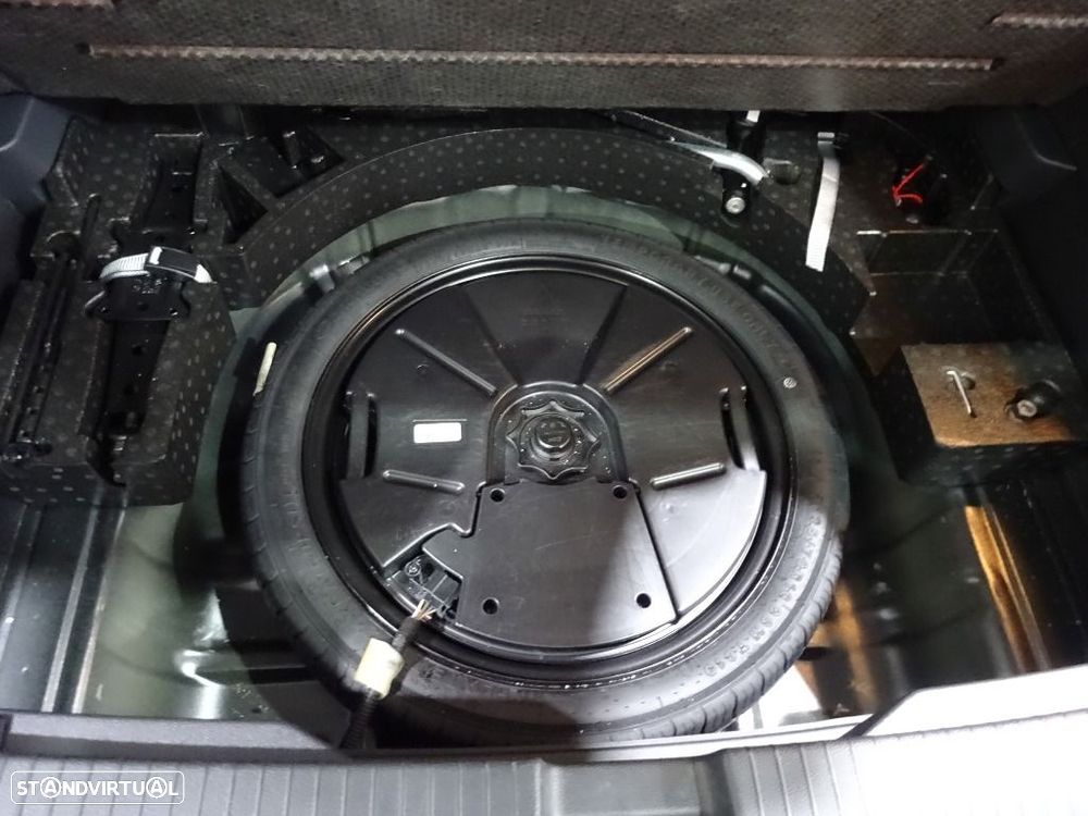 VW T-Roc 1.5 TSI R-Line DSG - 34