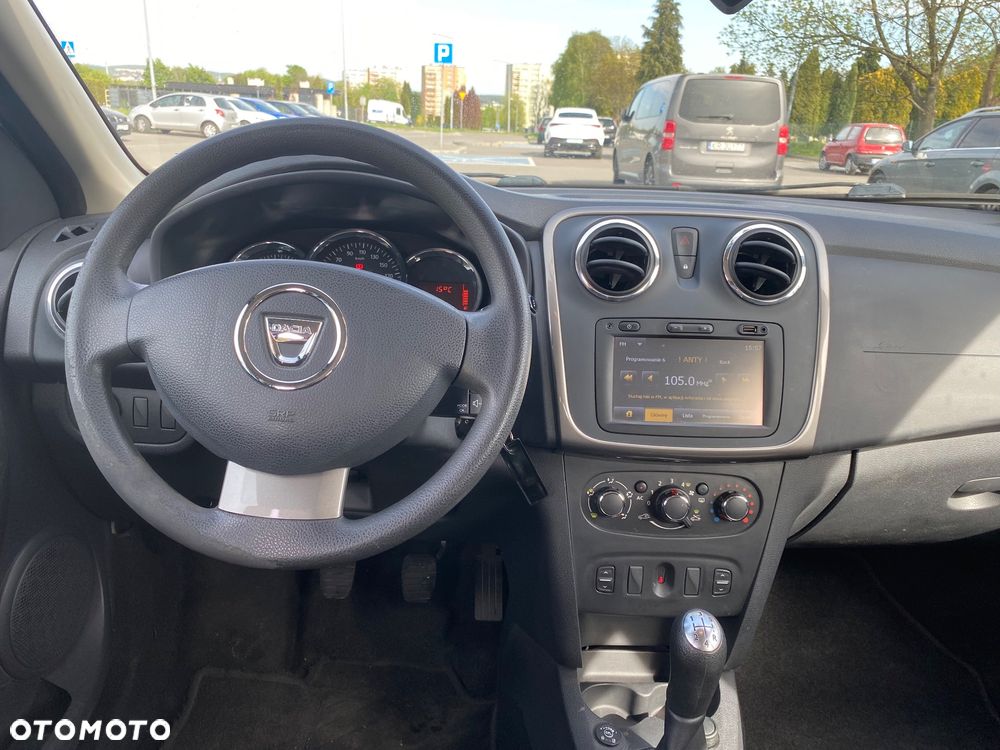 Dacia Sandero 1.2 16V 75 Laureate - 16