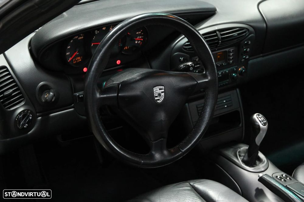 Porsche Boxster 2.7 - 8
