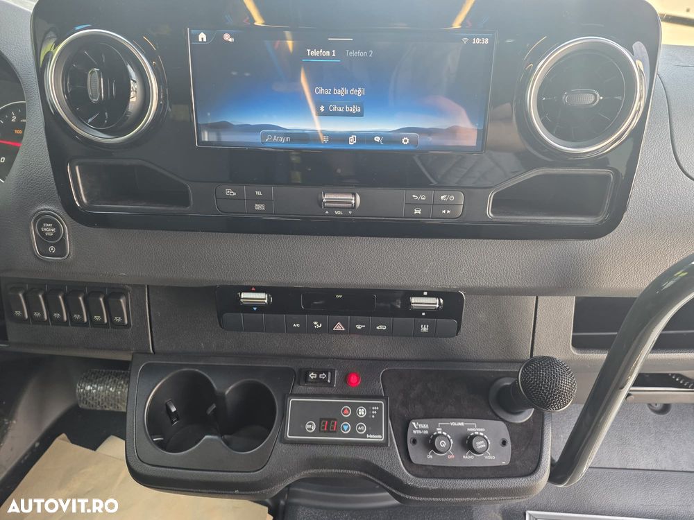 Mercedes-Benz Sprinter 519 - 23