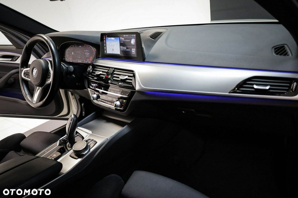 BMW Seria 5 - 21