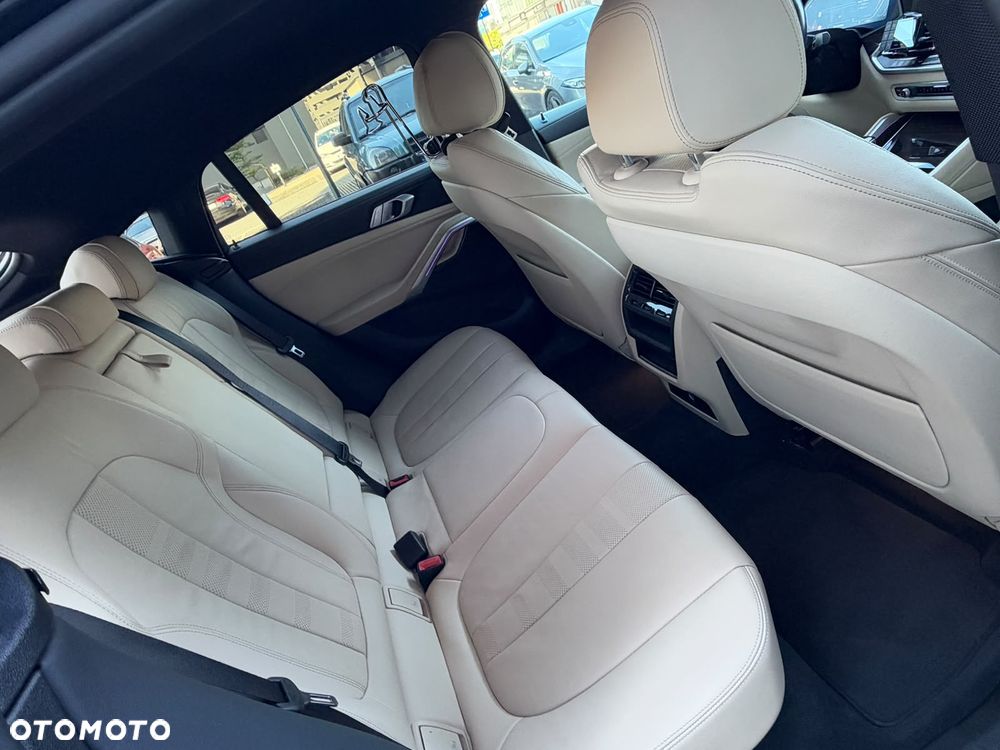 BMW X6 xDrive30d mHEV - 14