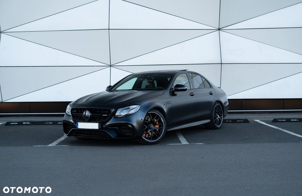 Mercedes-Benz Klasa E - 1