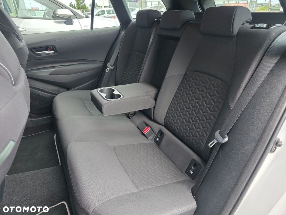Toyota Corolla 1.8 Hybrid Comfort - 18