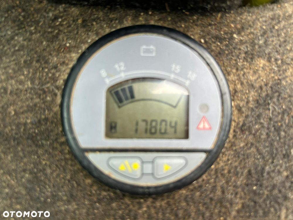 Thwaites 6000Ton - 12