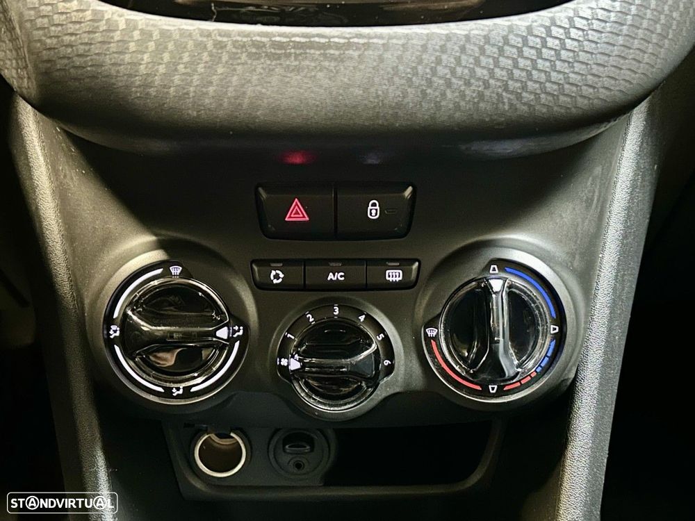 Peugeot 208 1.2 PureTech Style - 20